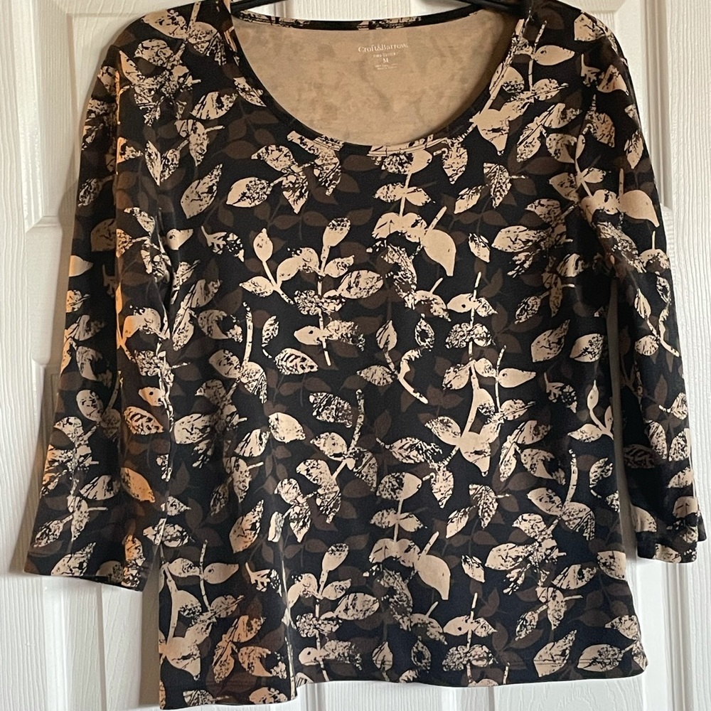 Croft and Barrow - M - Brown with tan design